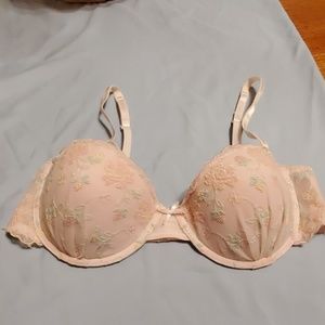 Sophie b. Bra 34C worn 1 time